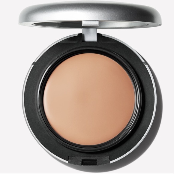 MAC Studio Fix Tech Cream to Powder Foundation - Picture 13 of 16